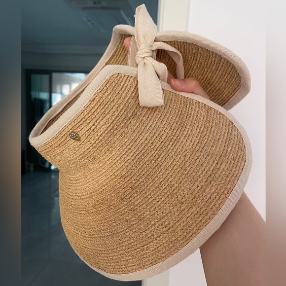 Helen Kaminski Accessories - Helen Kaminski Natural Straw Visor with Cream Trim